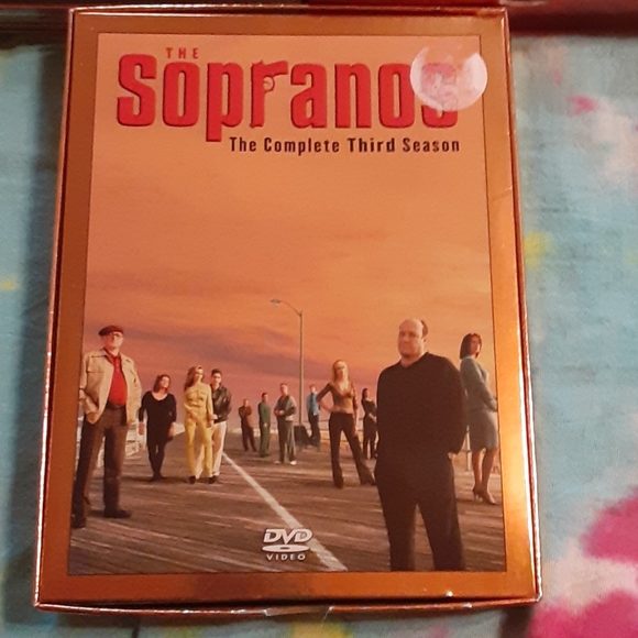 The Sopranos the first 2 season DVD collection - Picture 4 of 8